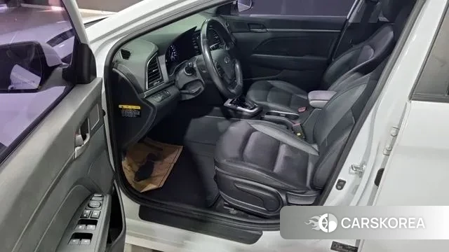 Hyundai Avante AD id 3608393 из Кореи 18