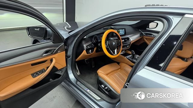 BMW 5 Series (G30) id 4311124 из Кореи 20