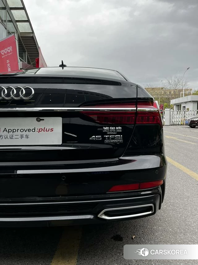 Audi A6L id 3957617 из Китая 20