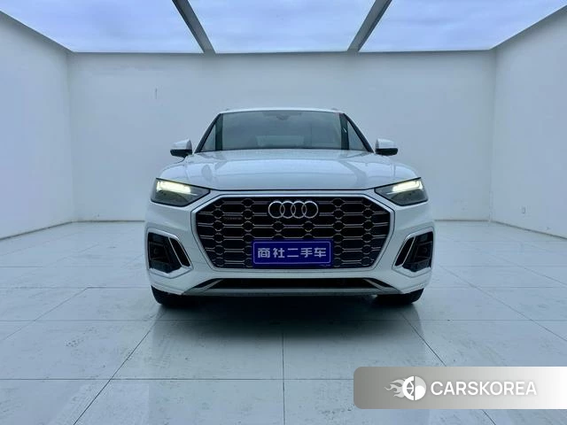 Audi Q5L id 4273582 из Китая 32
