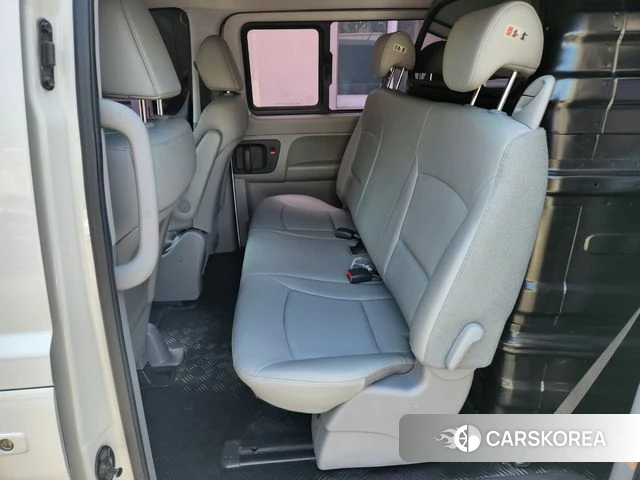 Hyundai The New Grand Starex id 4543258 из Кореи 13