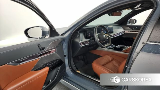 BMW 7 Series (G70) id 4613317 из Кореи 43