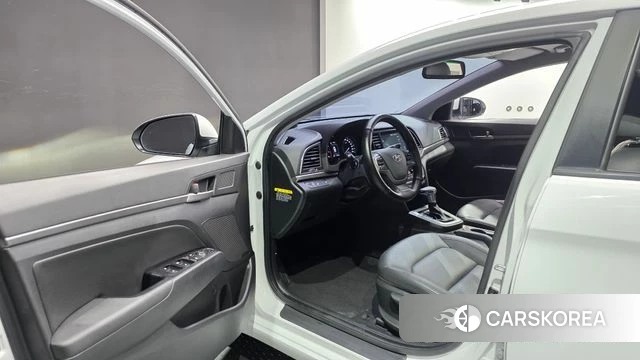 Hyundai Avante AD id 4667798 из Кореи 20