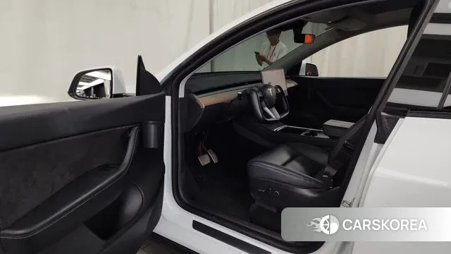 Tesla Model Y id 2985425 из Кореи 20