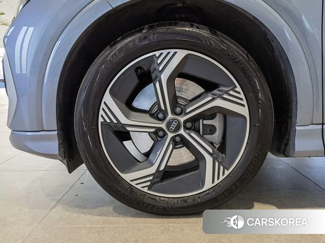 Audi Q4 e-tron id 4297575 из Китая 21