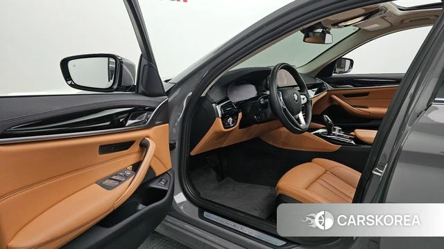 BMW 5 Series (G30) id 4721148 из Кореи 33