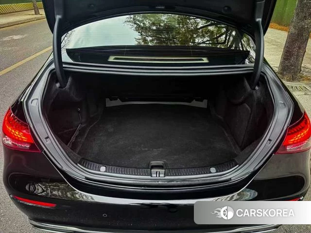Mercedes-Benz E-class id 4265002 из Китая 23