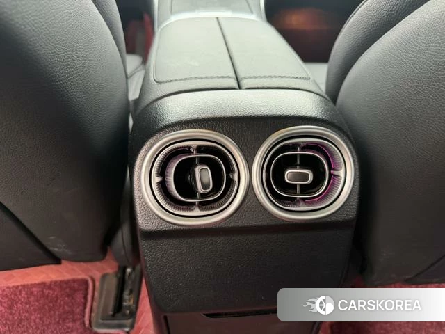 Mercedes-Benz Class C id 4365863 из Китая 19