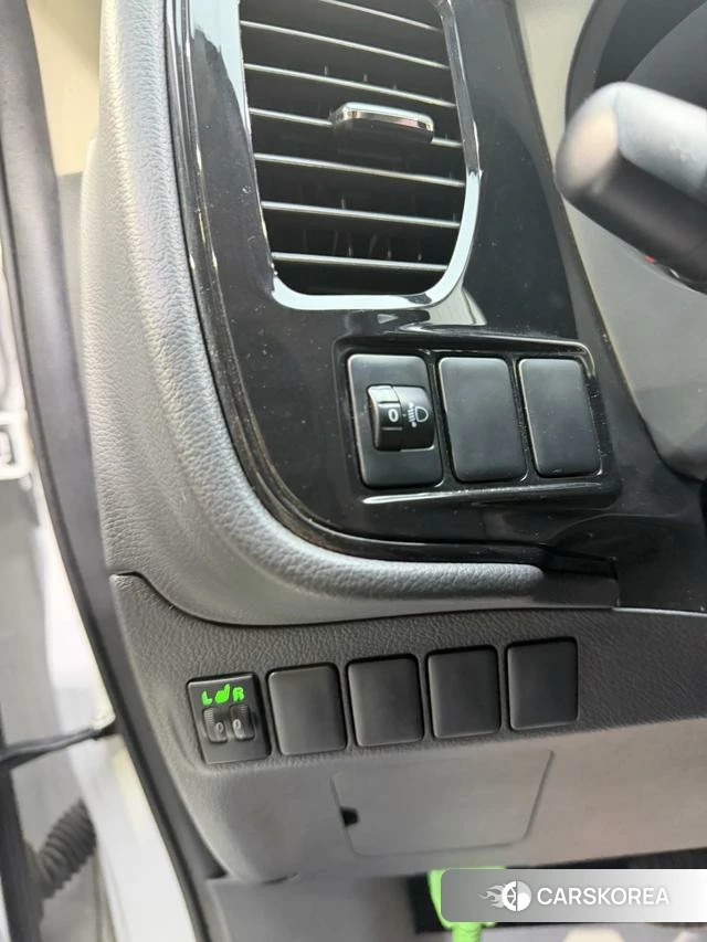 Mitsubishi  Outlander id 4208040 из Китая 17