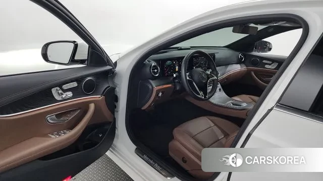 Mercedes-Benz E-Class W213 id 3104547 из Кореи 20