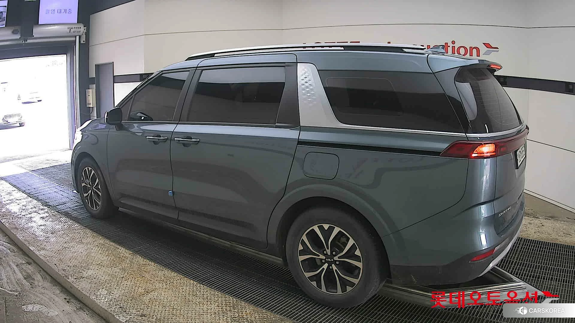 Kia Carnival id 3875846 из Кореи 38