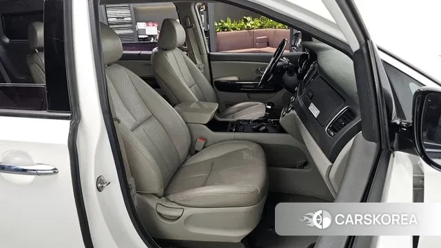 Kia All New Carnival id 3460345 из Кореи 20