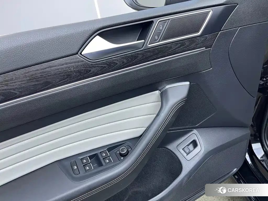 Volkswagen Magotan id 4680442 из Китая 32
