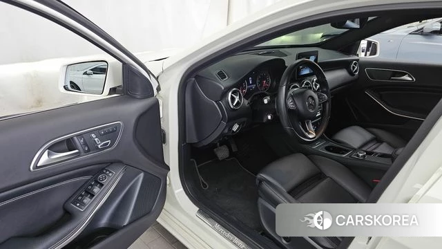 Mercedes-Benz A-Class W176 id 4551972 из Кореи 20