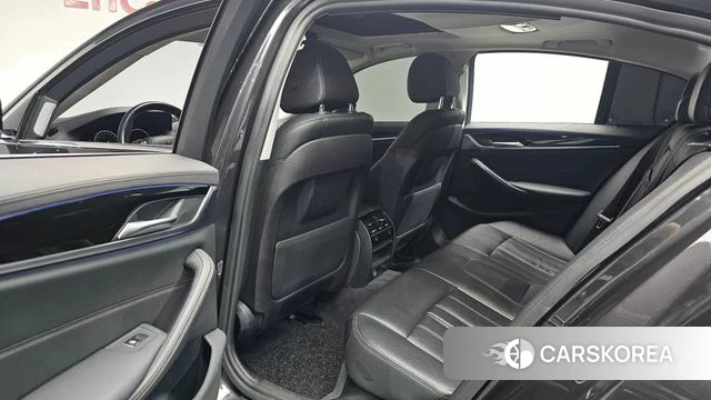 BMW 5 Series (G30) id 3801239 из Кореи 20