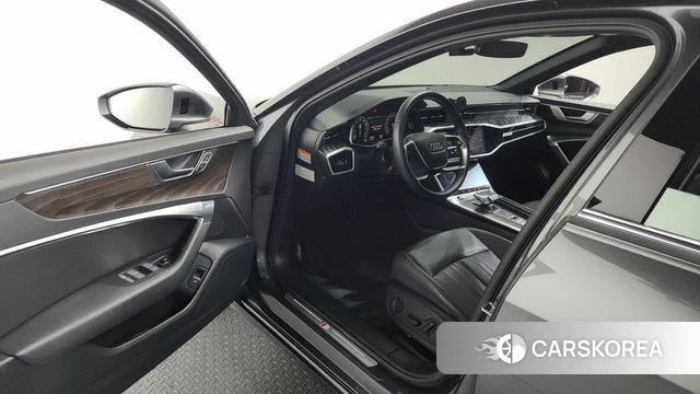 Audi A6 (C8) id 4249577 из Кореи 34