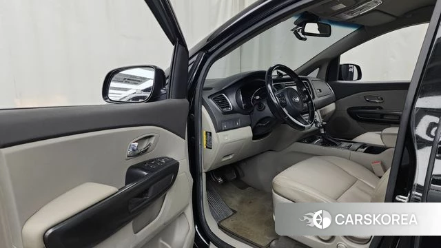 Kia All New Carnival id 4620708 из Кореи 20