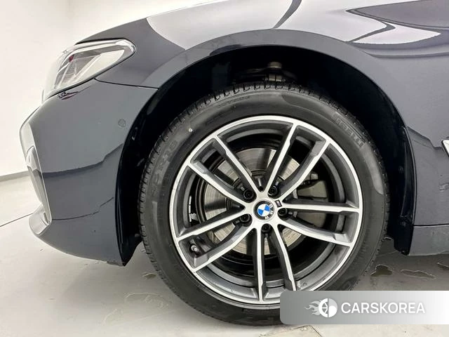 BMW 5 series id 4260329 из Китая 30