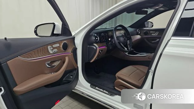 Mercedes-Benz E-Class W213 id 4293860 из Кореи 33