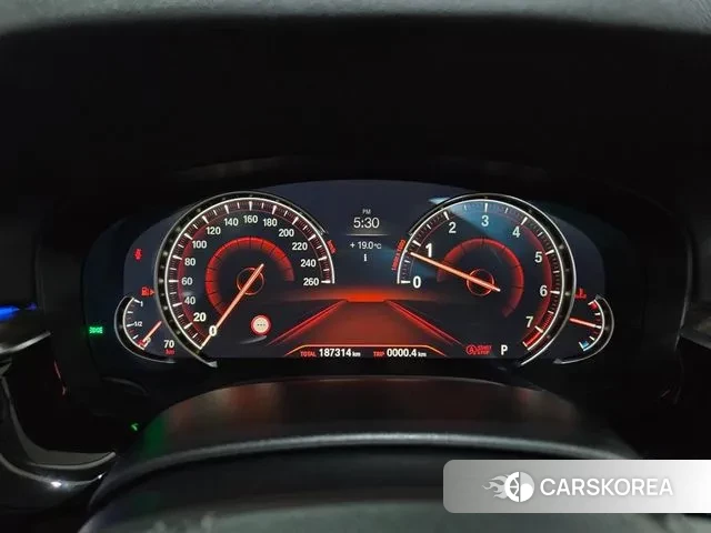 BMW 5 Series (G30) id 3288699 из Кореи 20