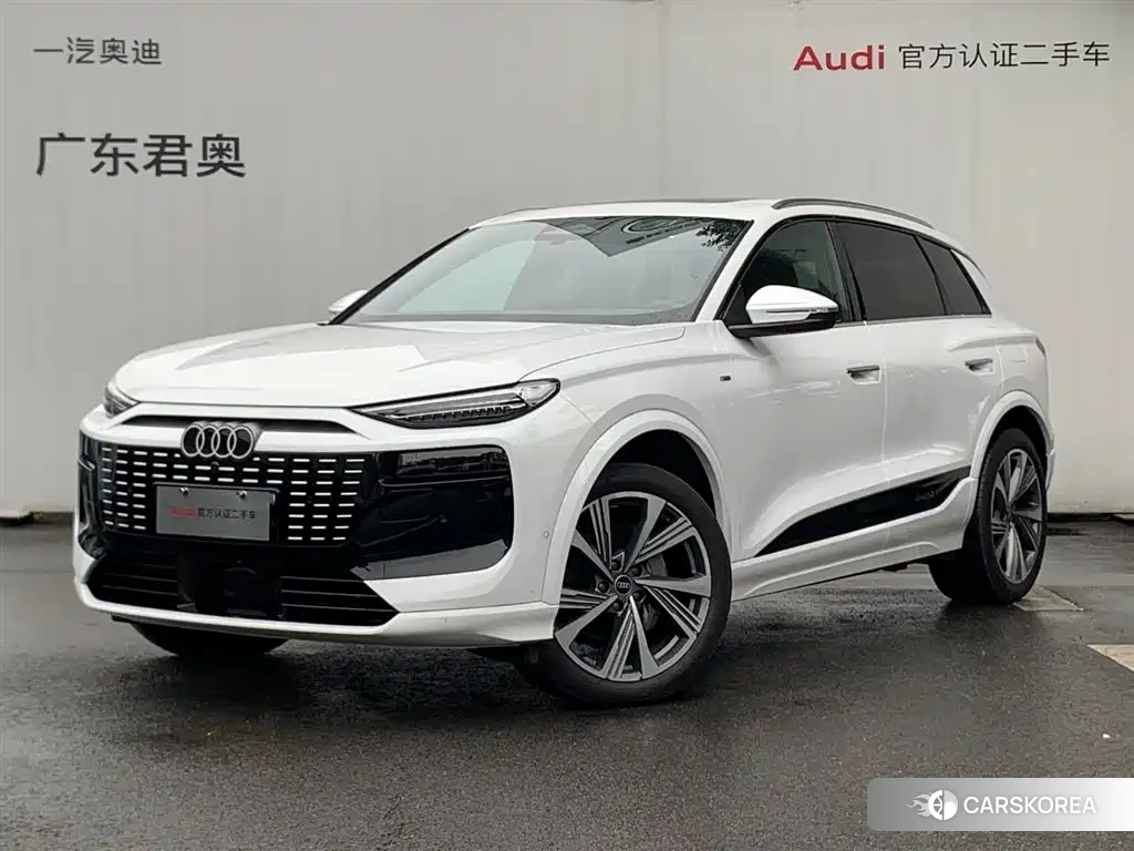 Audi Q6L id 4622471 из Китая 18