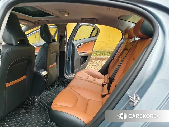 Volvo S60 id 4213794 из Китая 10