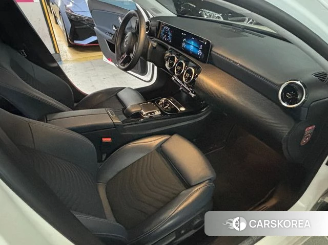 Mercedes-Benz A-Class W177 id 3844748 из Кореи 16