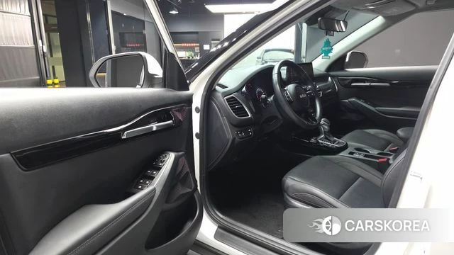 Kia Seltos id 4506999 из Кореи 31