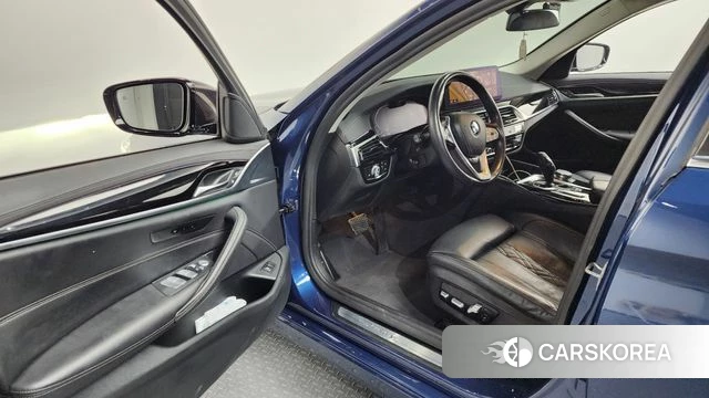 BMW 5 Series (G30) id 4202804 из Кореи 20