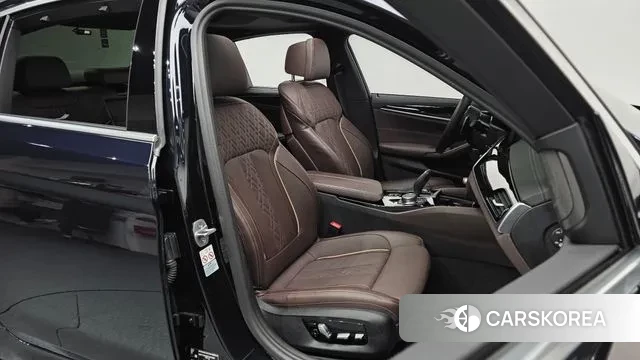 BMW 5 Series (G30) id 3606264 из Кореи 20