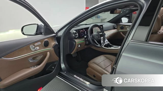 Mercedes-Benz E-Class W213 id 4716852 из Кореи 31
