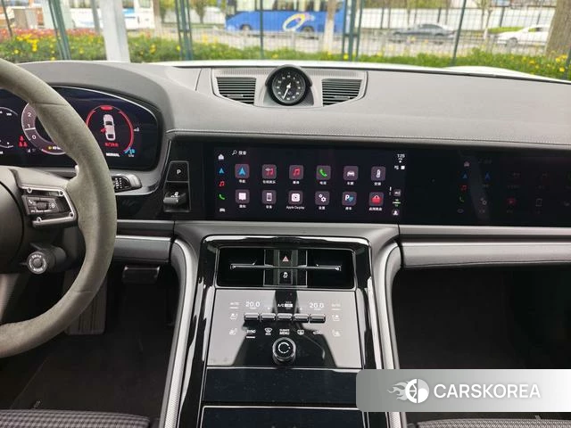 Porsche Panamera id 3957704 из Китая 27