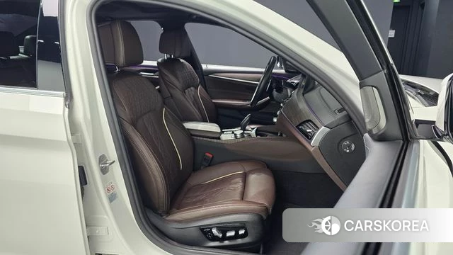 BMW 5 Series (G30) id 3885506 из Кореи 21