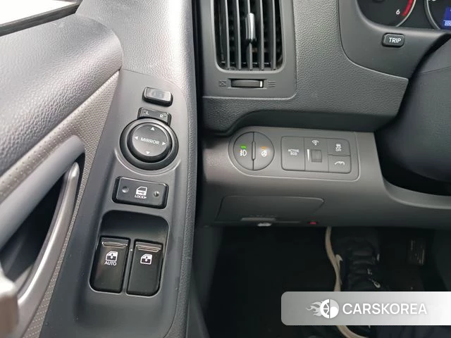 Hyundai The New Grand Starex id 4890424 из Кореи 20