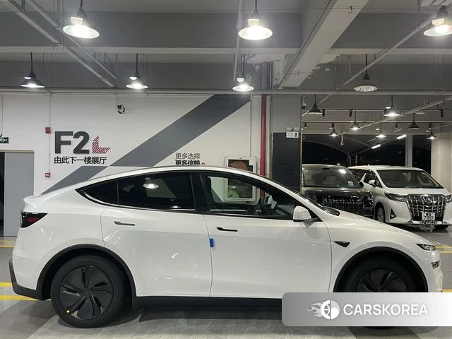 Tesla Model Y id 4228549 из Китая 15