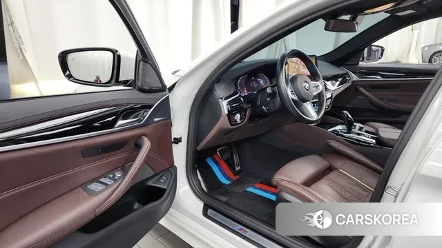 BMW 5 Series (G30) id 3256879 из Кореи 20