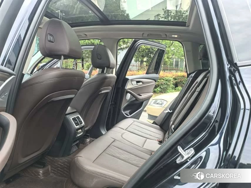 BMW X3 id 4452497 из Китая 11