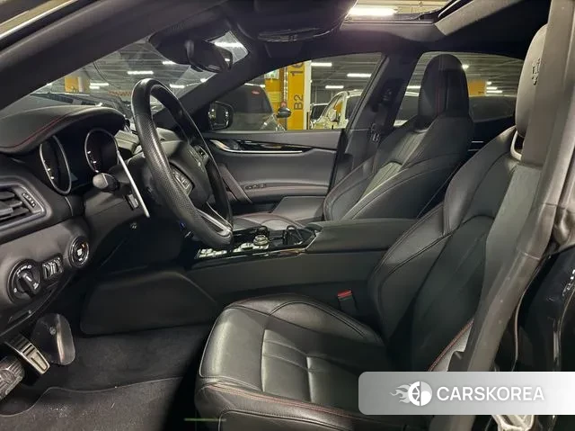 Maserati Ghibli id 3312740 из Кореи 20