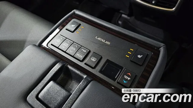 Lexus New ES300h id 2602058 из Кореи 20