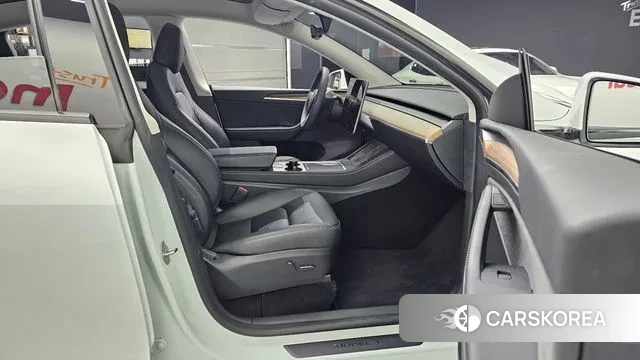 Tesla Model Y id 3322088 из Кореи 20