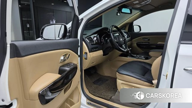 Kia The New Carnival id 4667779 из Кореи 30