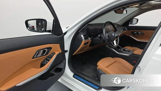 BMW 3 Series (G20) id 4691905 из Кореи 20