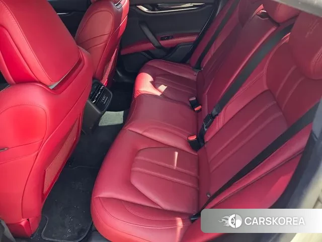 Maserati Ghibli id 3757093 из Кореи 14