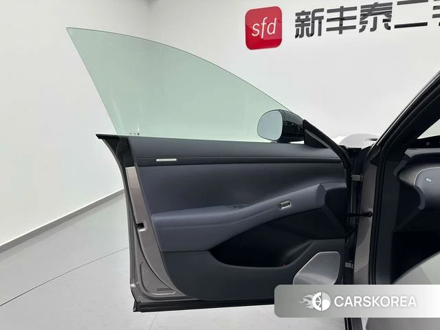 Xiaomi Car Xiaomi YU7 id 4182619 из Китая 29