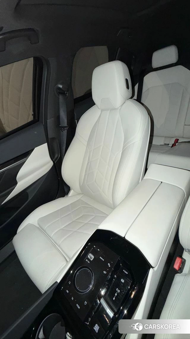 BMW 5 Series (G60) id 4419609 из Кореи 11