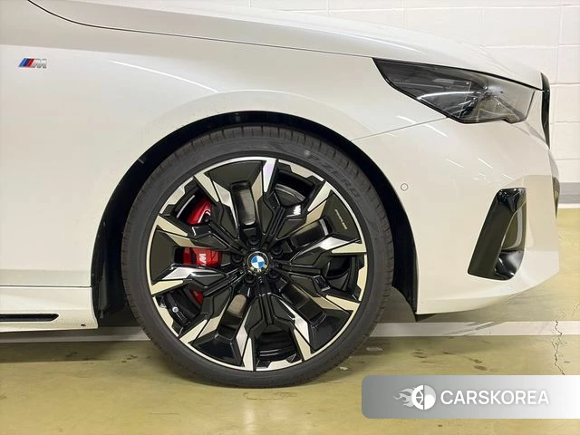 BMW 5 Series (G60) id 4589804 из Кореи 20