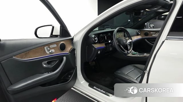 Mercedes-Benz E-Class W213 id 4707312 из Кореи 19