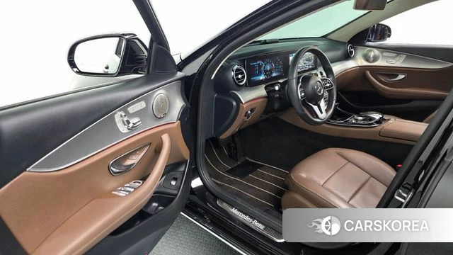 Mercedes-Benz E-Class W213 id 4873282 из Кореи 36