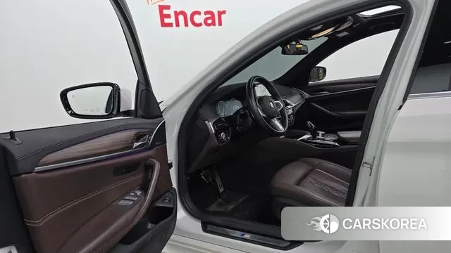 BMW 5 Series (G30) id 3024235 из Кореи 20