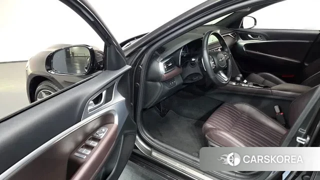 Genesis The New G70 id 3620532 из Кореи 20